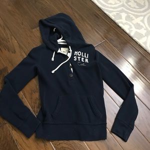 Women’s sweatshirt